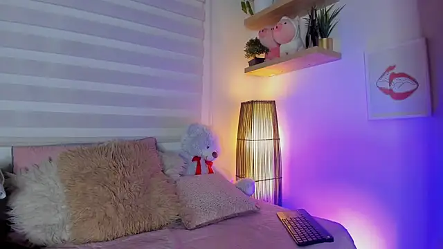 sara madrid online show from April 2026 11:59:01 AM