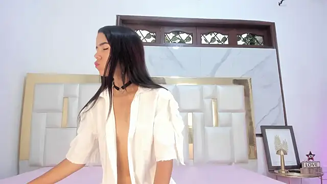 Snapshot of HilaryStarkx chatting on September 2025 02:40:02 PM HilaryStarkx online show from September 2025 02:40:02 PM