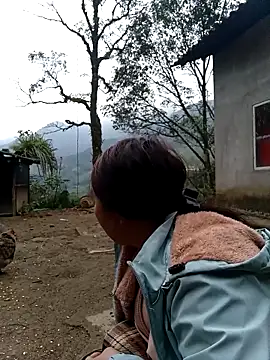 quynhkoolbae online show from November 2025 11:26:01 PM