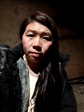 quynhkoolbae online show from December 2025 10:36:01 PM