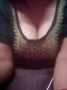 Snapshot of TINASONI chatting on July 2026 12:31:01 PM TINASONI online show from July 2026 12:31:01 PM