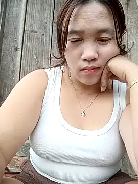 miumiu 00 online show from October 2025 01:53:02 AM