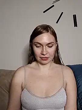 KisaVixen online show from April 2026 05:40:02 PM