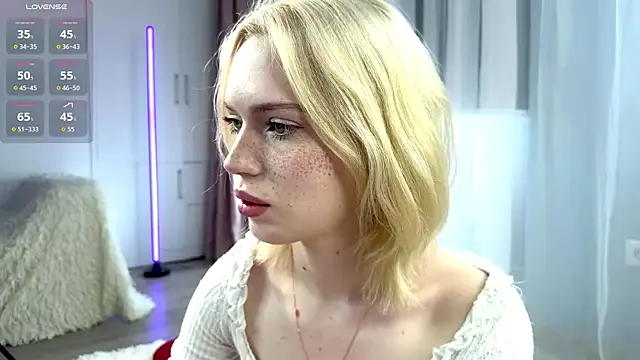 GlaydsLeveto online show from March 2026 04:40:01 AM