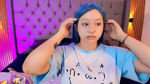 Suxan White  online show from March 2026 12:55:02 PM