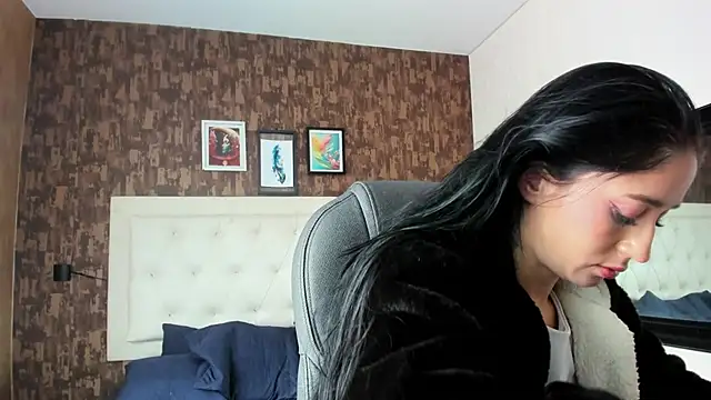 celeste  clark online show from November 2025 03:55:01 PM