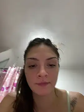 Danielaeliana online show from May 2026 01:14:02 AM