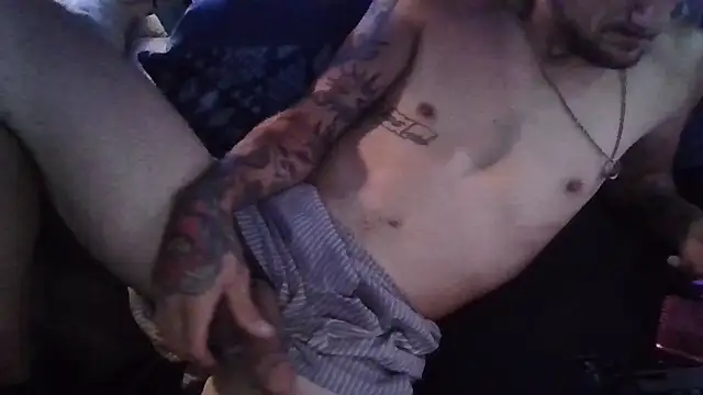 Snapshot of longdme33 chatting on October 2025 08:50:02 PM longdme33 online show from October 2025 08:50:02 PM