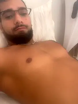 misteriosoa351 online show from October 2025 10:45:01 AM