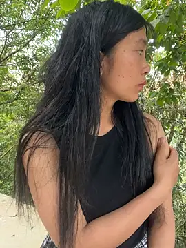 EmLy02 online show from April 2026 10:20:02 AM