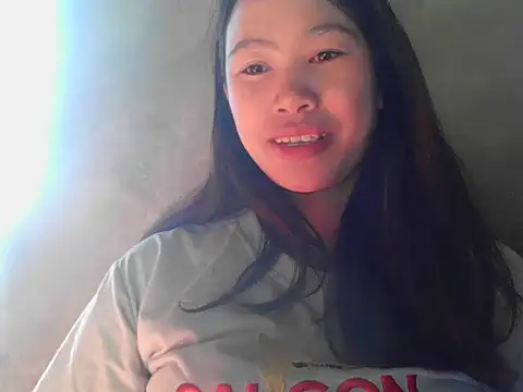 fanchunn online show from December 2025 01:45:01 AM