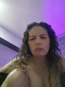 Snapshot of Nina_vallon chatting on July 2026 10:33:01 AM Nina vallon online show from July 2026 10:33:01 AM