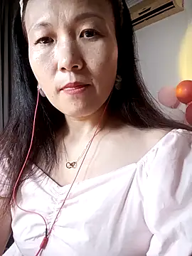 Snapshot of Joanna1122 chatting on September 2025 04:07:01 PM Joanna1122 online show from September 2025 04:07:01 PM