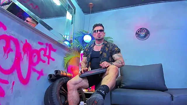 Snapshot of dennis_cox1 chatting on September 2025 10:20:01 PM dennis cox1 online show from September 2025 10:20:01 PM