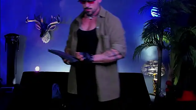 dennis cox1 online show from March 2026 07:08:01 PM