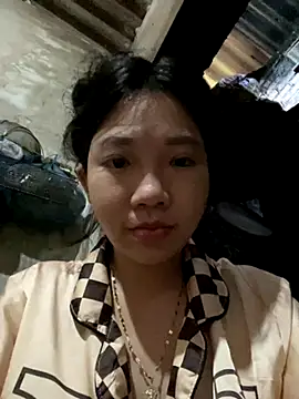 Miumieu online show from October 2025 01:12:02 AM