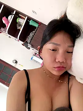 Miumieu online show from October 2025 02:58:02 AM