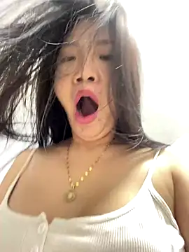 Miumieu online show from January 2026 03:32:01 AM