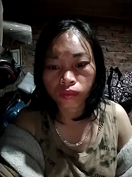   Ngoc20   online show from December 2025 06:26:01 PM