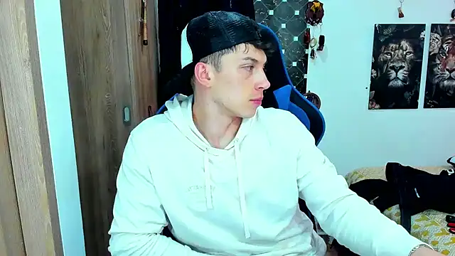 Snapshot of javiersexymann chatting on December 2024 08:37:02 PM javiersexymann online show from December 2024 08:37:02 PM