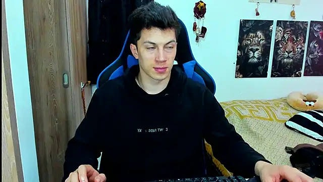 Snapshot of javiersexymann chatting on January 2025 06:27:01 PM javiersexymann online show from January 2025 06:27:01 PM