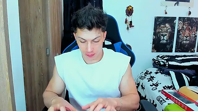 Snapshot of javiersexymann chatting on February 2025 05:03:02 PM javiersexymann online show from February 2025 05:03:02 PM