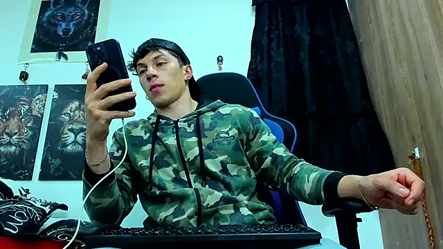 Snapshot of javiersexymann chatting on March 2025 02:04:02 AM javiersexymann online show from March 2025 02:04:02 AM