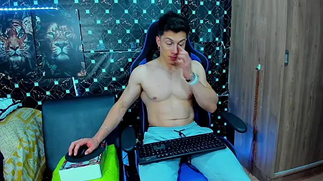 Snapshot of javiersexymann chatting on September 2025 04:07:01 AM javiersexymann online show from September 2025 04:07:01 AM