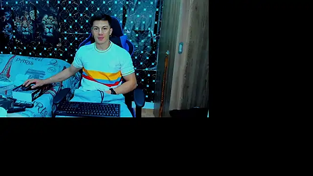 Snapshot of javiersexymann chatting on December 2025 11:46:02 PM javiersexymann online show from December 2025 11:46:02 PM