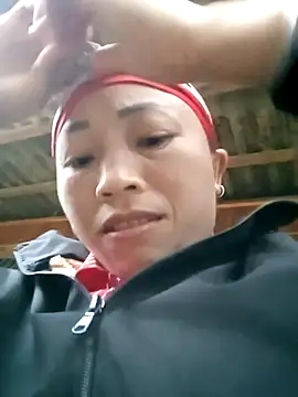 lucybaby00 online show from December 2025 10:02:02 AM