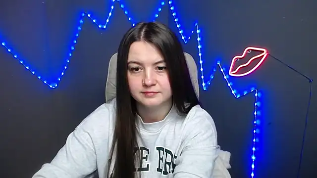 MavkaCute online show from April 2026 06:14:02 PM