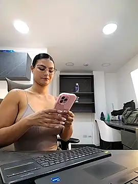 gabysanta  online show from October 2025 01:51:02 PM