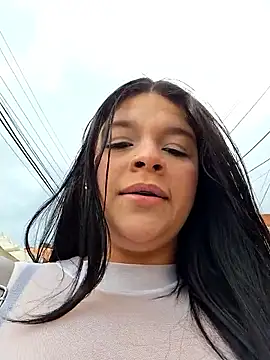 Eiimy pretty online show from November 2025 08:41:01 PM