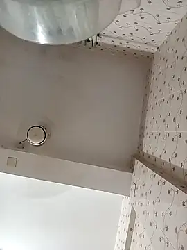 khhlmn online show from October 2025 03:45:01 PM