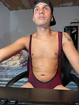 Angel latinboy online show from April 2026 12:50:02 PM