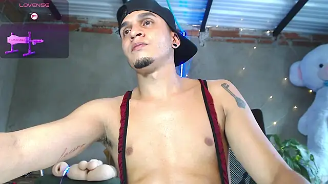 Snapshot of Angel_latinboy chatting on July 2026 08:26:02 PM Angel latinboy online show from July 2026 08:26:02 PM