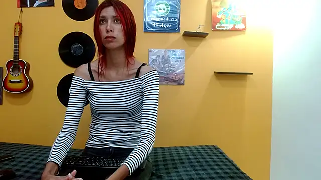 skinnyverus18 online show from October 2025 12:47:01 PM