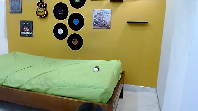 skinnyverus18 online show from February 2026 07:26:01 PM