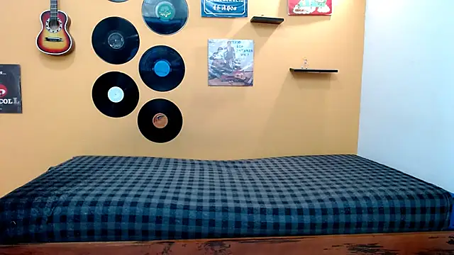 skinnyverus18 online show from March 2026 07:17:02 PM