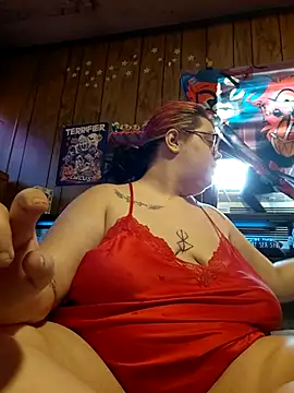 Snapshot of GoddessDess chatting on June 2026 05:45:02 PM GoddessDess online show from June 2026 05:45:02 PM