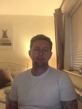 Crusher19830 online show from October 2025 05:14:02 PM