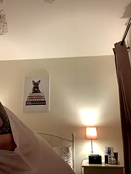 Crusher19830 online show from November 2025 05:24:01 PM