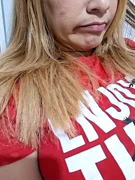 saraferrer151 online show from January 2026 05:43:02 AM