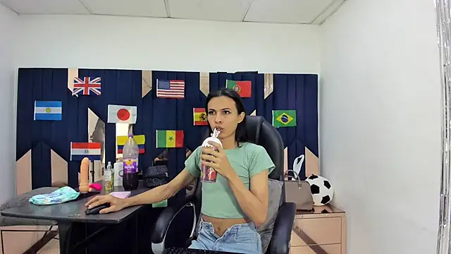 Aisha hotts777 online show from July 2026 08:38:02 PM