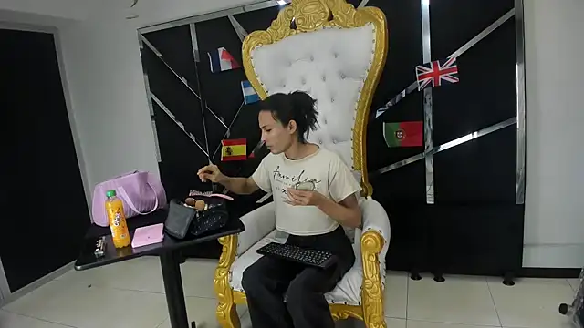 Aisha hotts777 online show from July 2026 07:08:02 PM