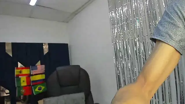 Aisha hotts777 online show from July 2026 06:23:02 PM
