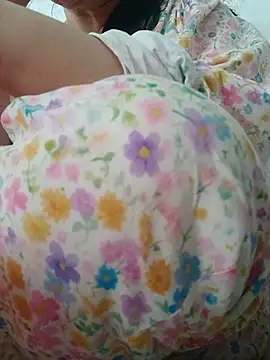 Snapshot of _Babyrose_ chatting on June 2026 04:06:02 AM Babyrose online show from June 2026 04:06:02 AM