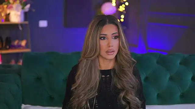 Snapshot of SiennaRuh chatting on February 2026 12:30:01 PM SiennaRuh online show from February 2026 12:30:01 PM