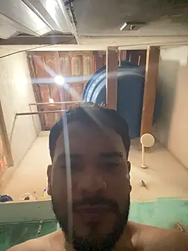 spiderfindom online show from July 2026 06:28:02 PM