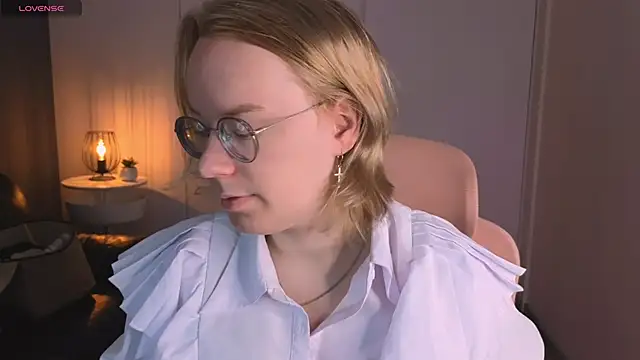 Snapshot of Amanda_Butlerr chatting on June 2026 01:28:02 PM Amanda Butlerr online show from June 2026 01:28:02 PM